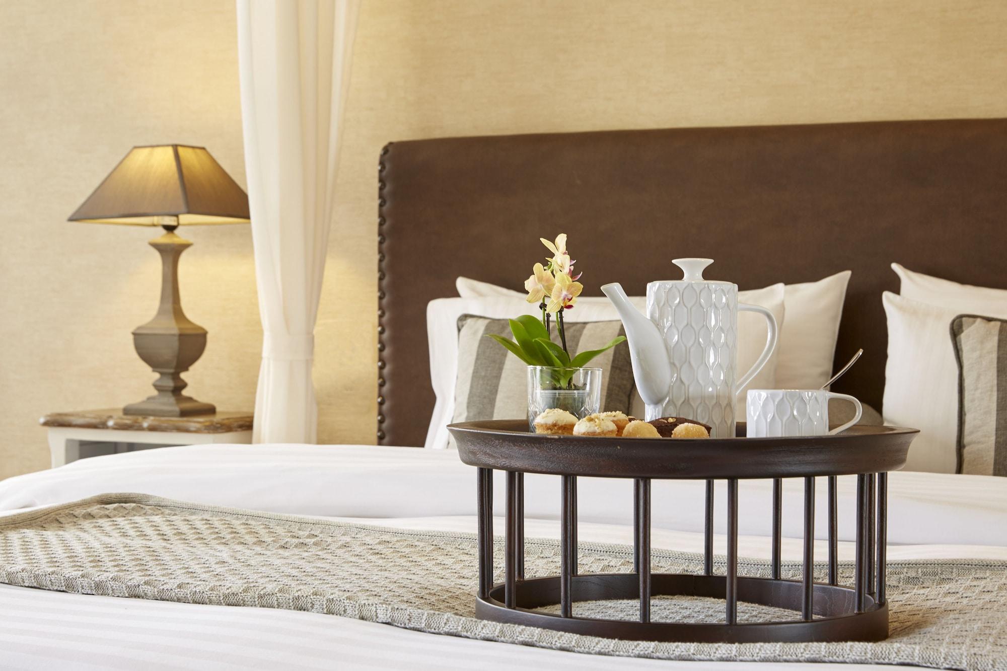 利蒙温泉度假酒店 卡斯托里亚 外观 照片 A bedroom at the hotel