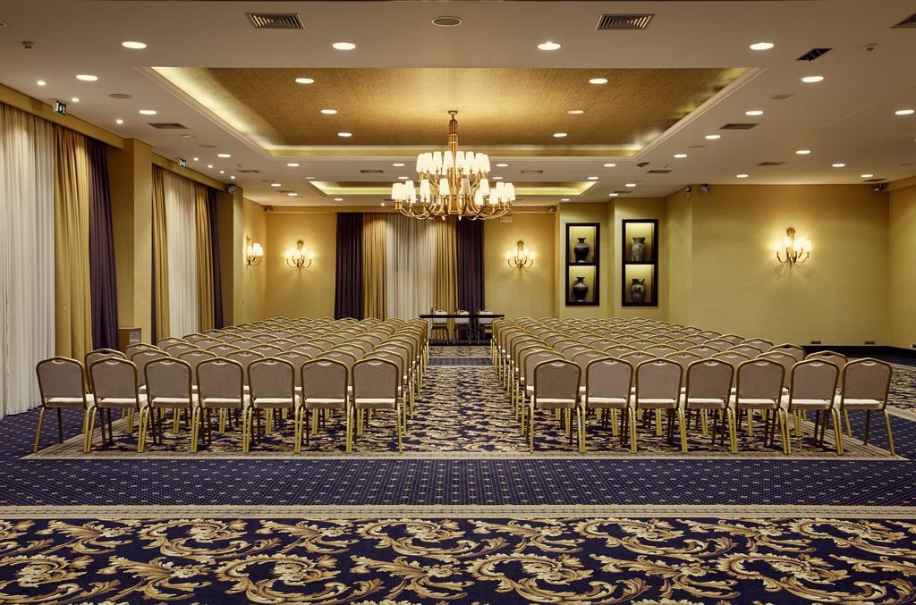 利蒙温泉度假酒店 卡斯托里亚 外观 照片 The ballroom
